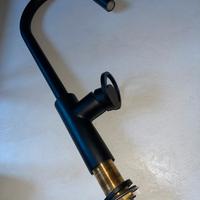 Rubinetto cucina nero