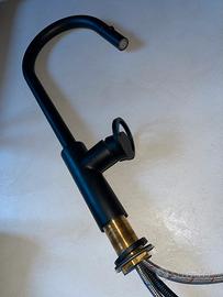 Rubinetto cucina nero