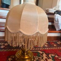 Lampada in ottone con paralume in seta funzionante