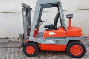 Carello elevatore linde