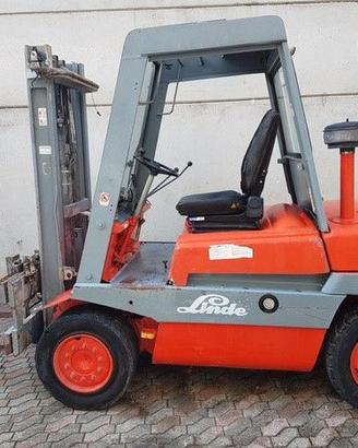 Carello elevatore linde