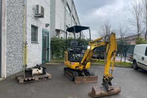 Mini Escavatore Komatsu Pc 14 + Martello