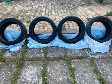 4 gomme estive Pirelli P7 225/45 R18 + 255/40 R18