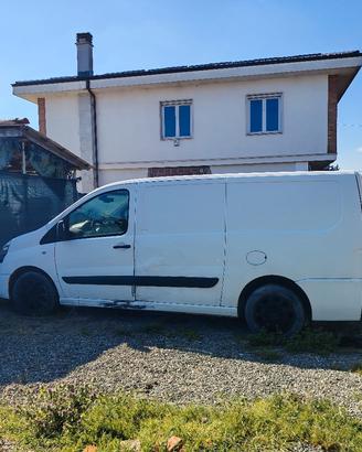 FIAT SCUDO 2.0 PER RICAMBI INTERO DEMOLITO