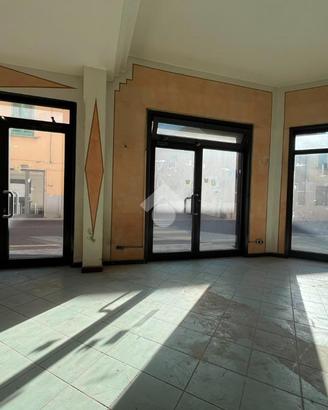 NEGOZIO A PISTOIA
