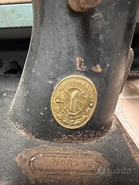 Macchina da cucire SINGER