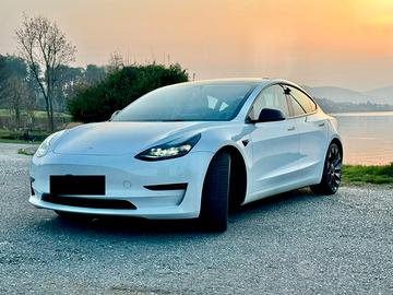 Tesla Model 3 Performance 2021 | Full Carbon