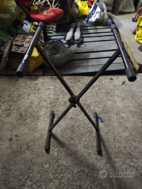 3 cavalletti per tastiera usati