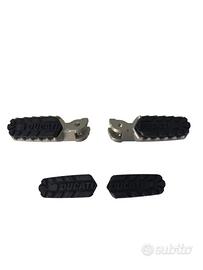 COPPIA PEDANE DUCATI 46411161AA 46411171AA