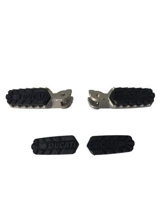 COPPIA PEDANE DUCATI 46411161AA 46411171AA