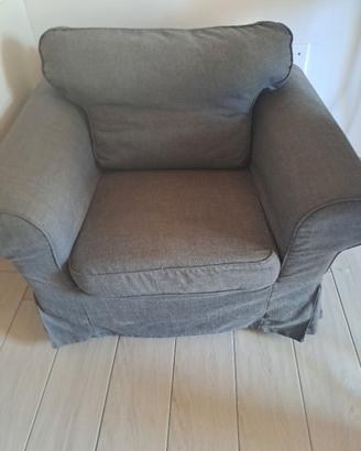 poltrona Ektorp grigio scuro