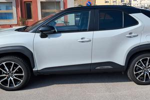 Toyota Yaris Cross gr sport full hybrid