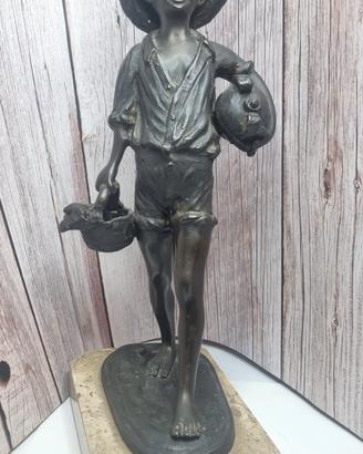 statua in bronzo Pescatorello" - V. Di Giacomo