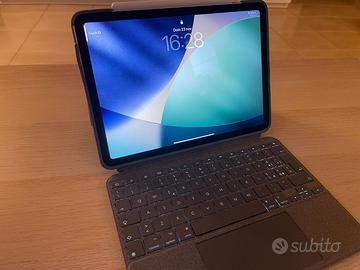 iPad Air 4 + Apple Pencil 2 + Logitech Combo Touch