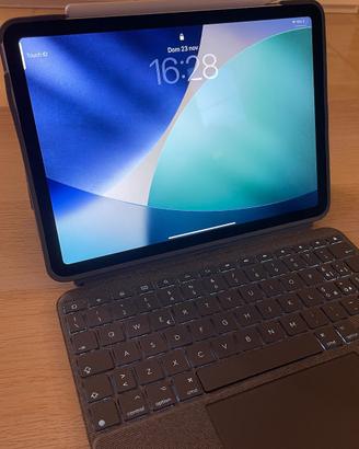 iPad Air 4 + Apple Pencil 2 + Logitech Combo Touch