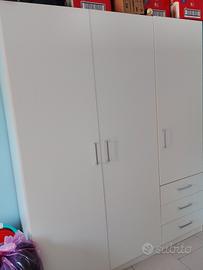 Armadio bianco JYSK 