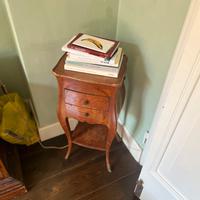 Comodino francese antiquariato