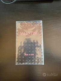 Profumo valentino born in roma