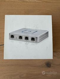 Router Unifi Secure Gateway USG