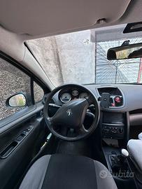 Peugeto 207 energie