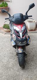 scooter Aprilia 