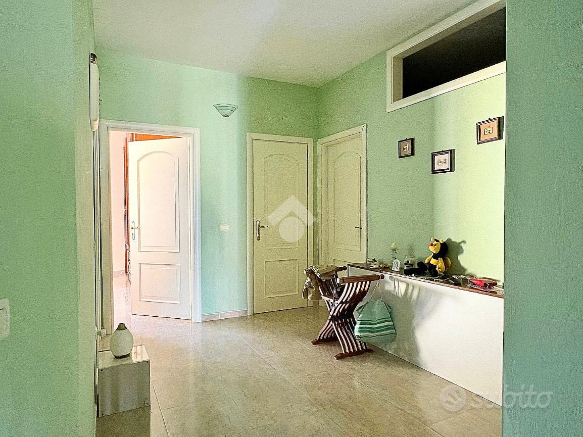 5 LOCALI A CROPANI - Altro