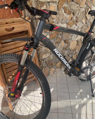 Mountain Bike MTB Rockrider ST 540 bicicletta