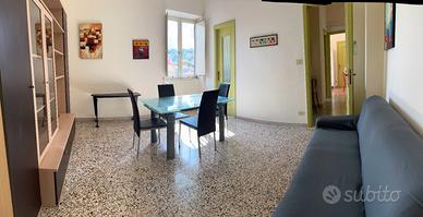 Centralissimo e luminoso trilocale arredato