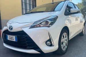 Toyota Yaris 1.5 Hybrid 5 porte Business