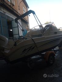 Terminal boat 21 cabin