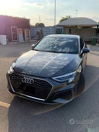Audi a3 spb 35 tfsi s tronic s line