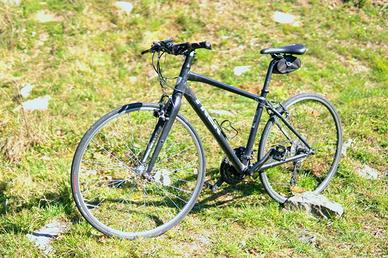 Bicicletta Trek Gravel ibrida uomo nera