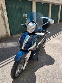 Beverly 300
