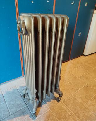 termosifone a olio vintage 