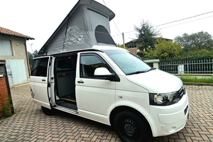 Camper vw t5 tetto a soffietto simil California