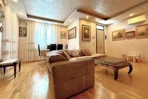 VILLA A SCHIERA A MANERBIO