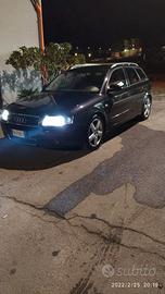 AUDI A4 2ª serie - 2002