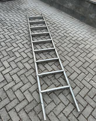 Scala 3 metri
