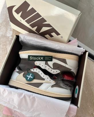 Jordan 1 low travis scott rverse mocha