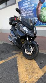 Kymco downtown 300i