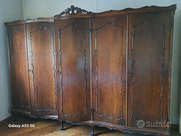 Armadio classico in legno stile barocchetto 