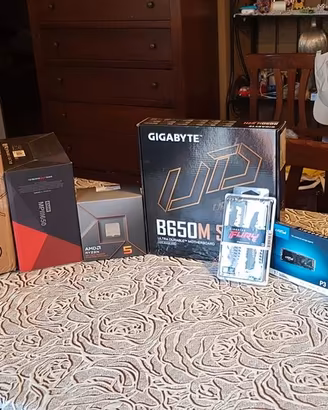 AMD Ryzen 5 8500G,RTX 5060 WINDFORCE OC 8GB, AM5 S