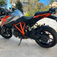 Ktm 1290 super duke gt