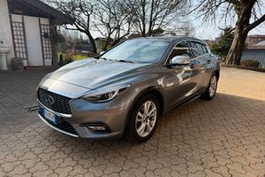 Infiniti Q30 1.5D Premium