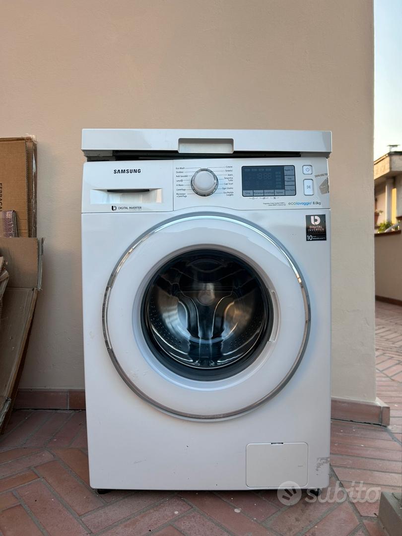 Lavatrice Samsung WF82F5E5U2W