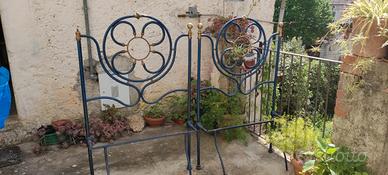 letto antico in ferro battuto