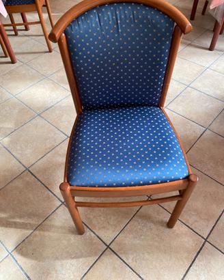 Sedie in legno e tessuto tipo hotel