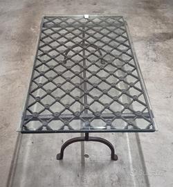 Tavolo antico in ferro battuto e vetro