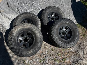 Pneumatici 33 + cerchi