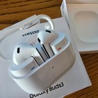 Galaxy buds 3 bianche pari al
nuovo